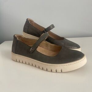 Vionic Uptown Mary Jane Flat Women’s Orthotic Comfort Support Shoes 8.5 Wide